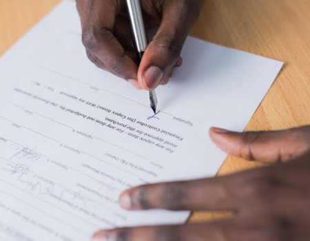 Direito contratual: O que analisar em um contrato de compra de apartamento na planta?