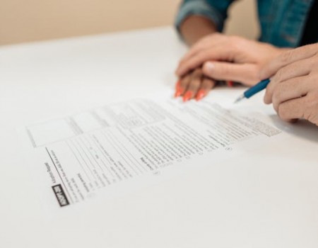 Os benefícios de contratar um advogado especializado em direito imobiliário