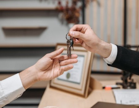 Contrato de compra de imóvel: o que fazer em caso de inadimplência?