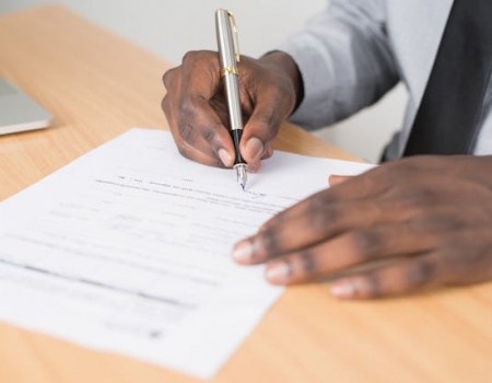 Preciso de um advogado para contrato de compra e venda de empresa?