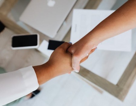 Como um advogado atua na venda de imóvel herdado