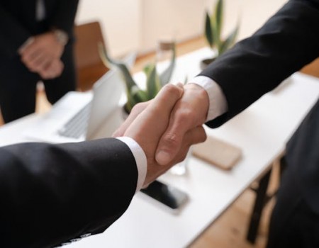 Contratos de compra e venda de máquinas industriais: o que observar?